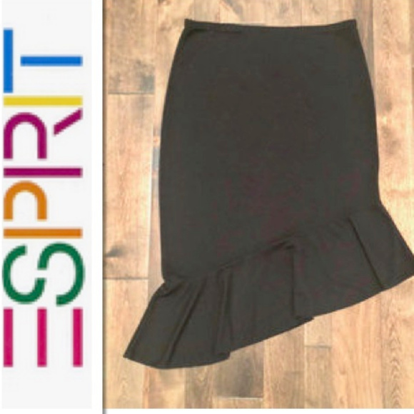 ESPRIT Dresses & Skirts - Esprit Black Angled Skirt - Medium
